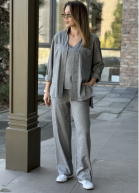 Костюм-тройка с оверсайз рубашкой костюмка серый