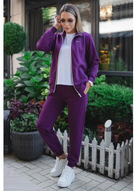 Костюм из трикотажа с кофтой на змейке и джоггерами фиолетовый