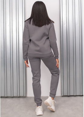 Костюм на флісі трьохнитка зі змійкою в стилі куртки-косухи графіт Костюм на флісі трьохнитка зі змійкою в стилі куртки-косухи графіт