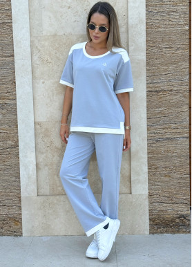 Прогулочный костюм в спортивном стиле трикотаж голубой