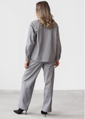 Прогулянковий костюм з фактурою "ялинка" та сорочкою на потайній планці вовна сірий
