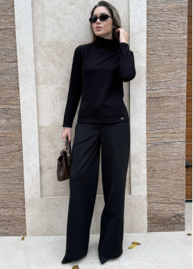 Теплая водолазка в рубчик ангора черная